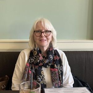 Meet your Posher, Ellen